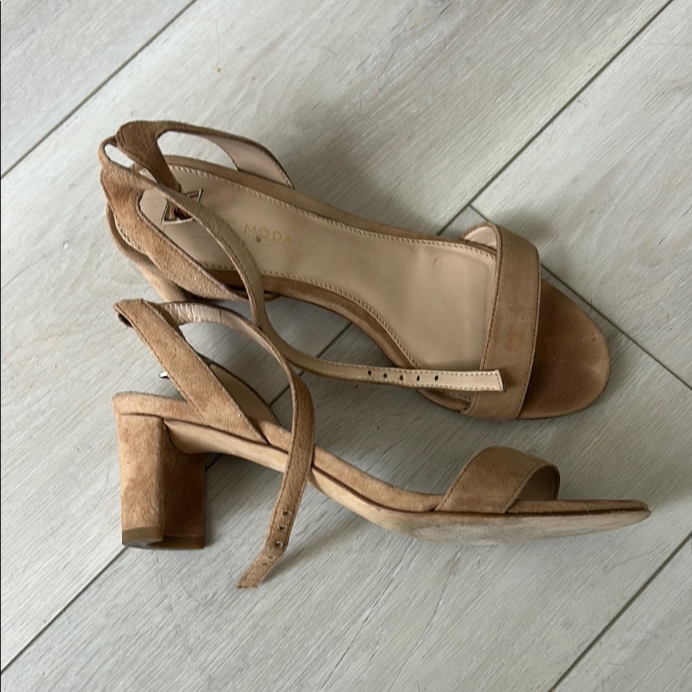 Suede tan Women's Sandals